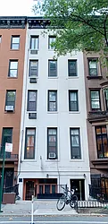127 East 61st Street in Lenox Hill