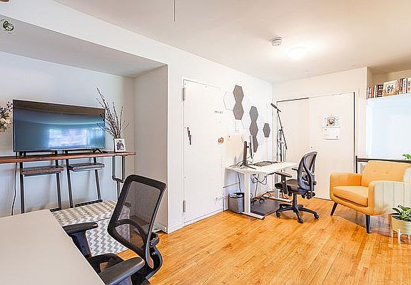 5th image of 54 W 85th St APT 2B