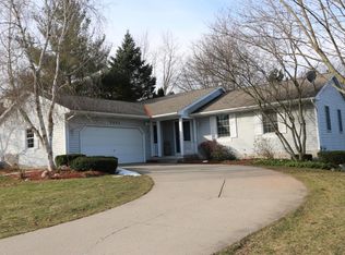 6833 Vista Grande Dr NE, Rockford, MI 49341