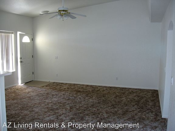 4th image of 2935 Palisades Dr