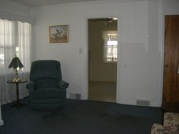 3rd image of 5411 Garden Plain Ave