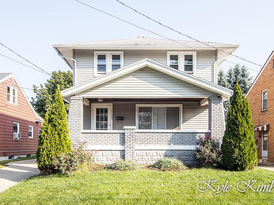 1st image of 1137 De Boer St SW