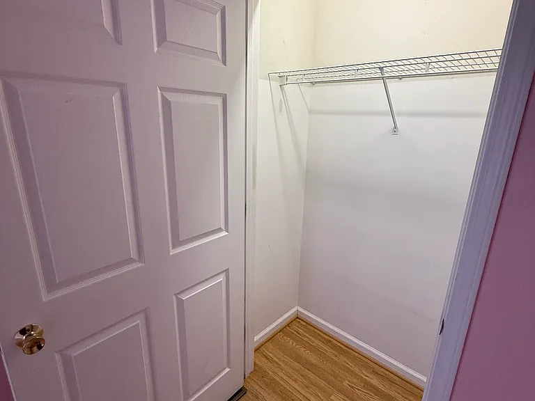 5866 Regency Dr — Photo 18