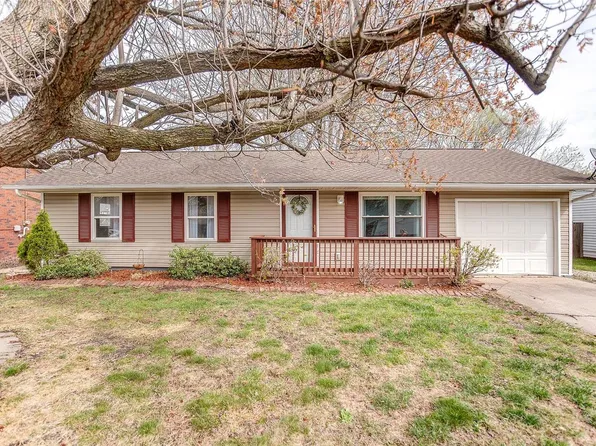 114 George St, Brighton, IL 62012