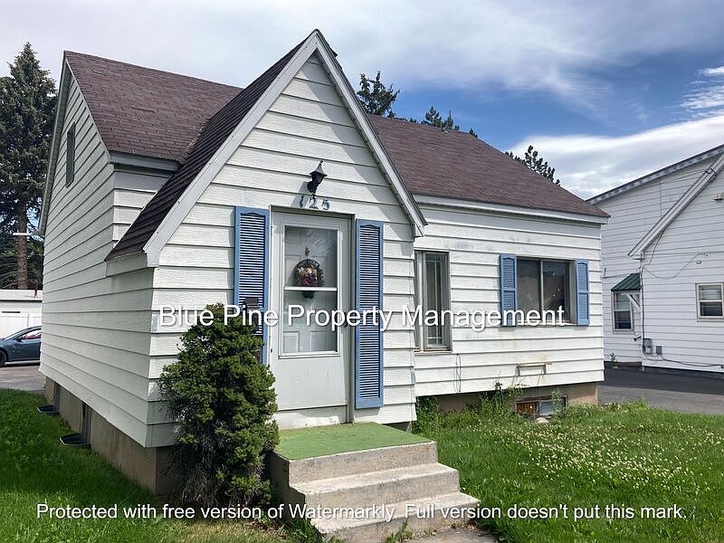 1st image of 125 1/2 E Elva St