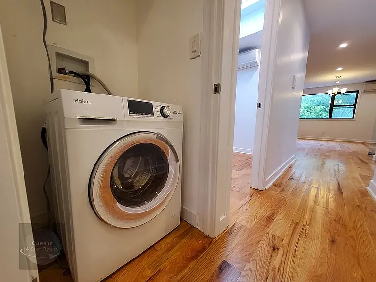 416 Wilson Ave #2L — Photo 7