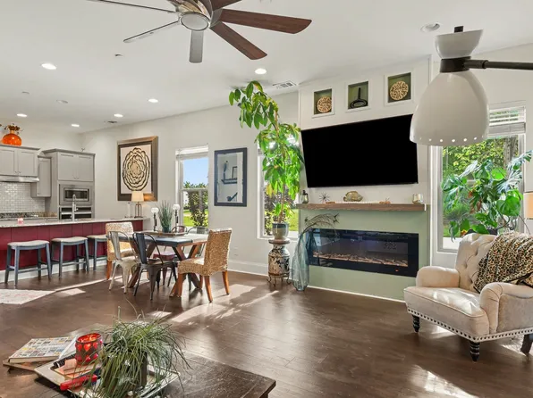 107 Savannah Ave, Pleasant View, TN 37146