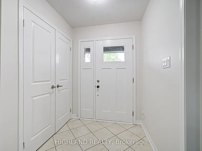 265 Ellen Davidson Dr #4 — Photo 2