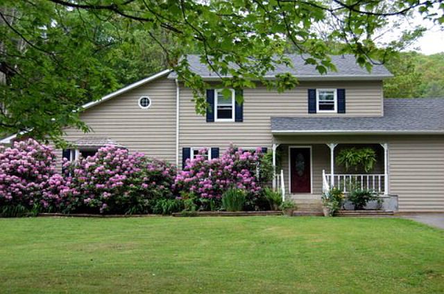 1st image of 160 Lecka Ln