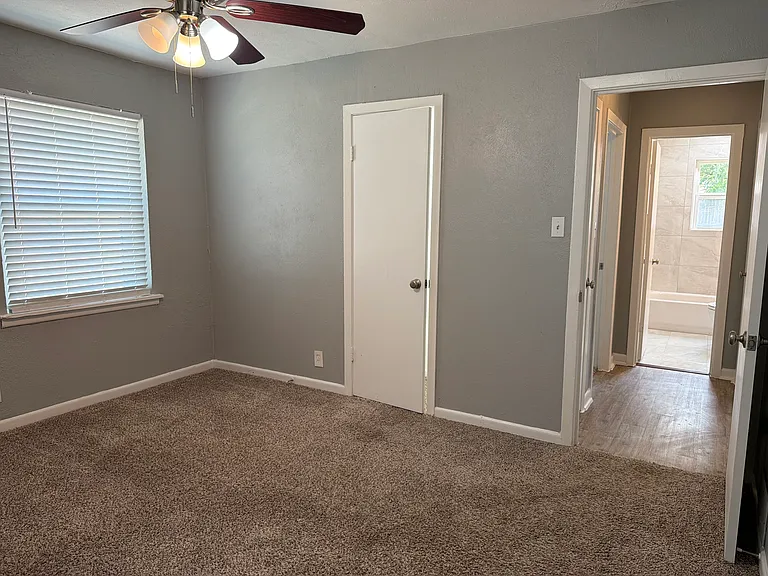 2505 Normont Cir — Photo 11