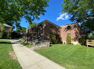 219-59 74th Ave #1, Oakland Gardens, NY 11364