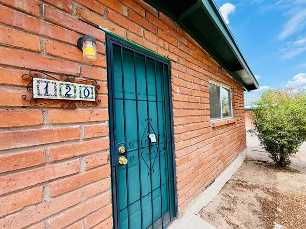 The Derby Apartments