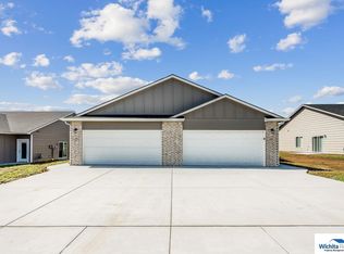 120 & 122 E Santa Fe Cir, Mulvane, KS 67110