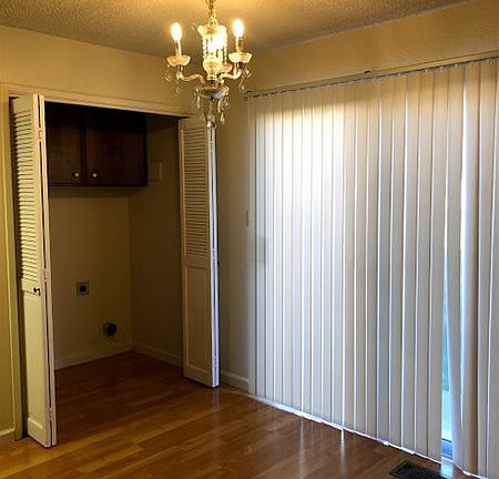 4th image of 1132 N Olive Ave APT D