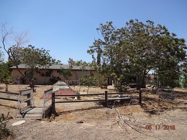 2nd image of 9875 Victor Ave