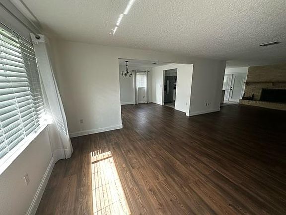 2nd image of 3228 Davis St