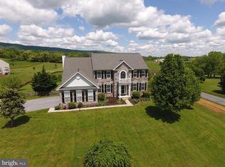 54 Waverly Dr, Strasburg, VA 22657