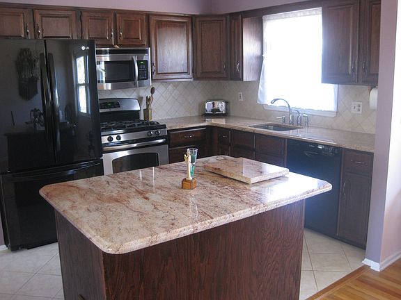 New granite kitchen