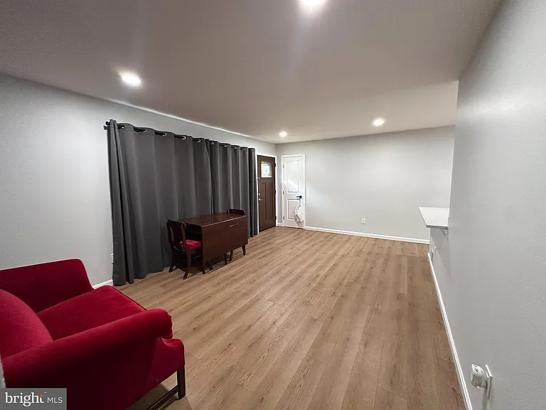 6407 85th Ave — Photo 7