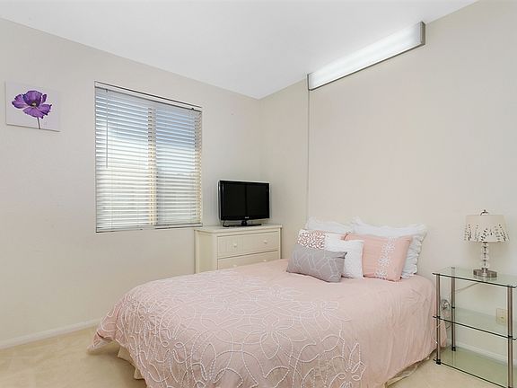 5th image of 303 Citracado Pkwy Unit 1