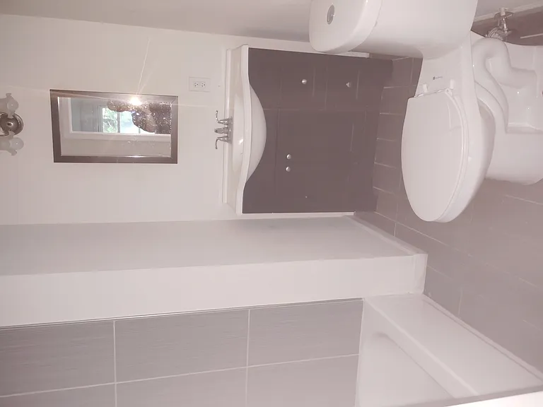 back bedroom bathroom