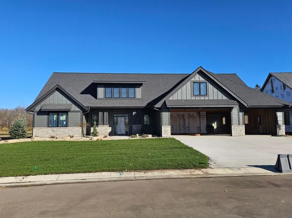 1742 Mayowood Ct SW, Rochester, MN 55902