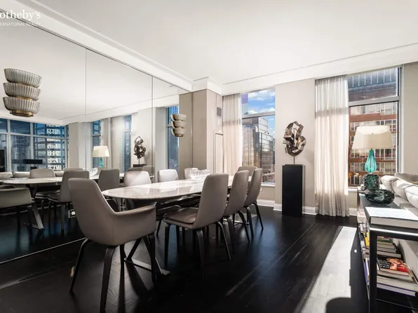 250 East 54th Street image 8 of 21