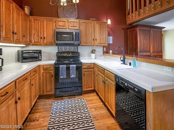 2nd image of 149 Willis Pl APT 140