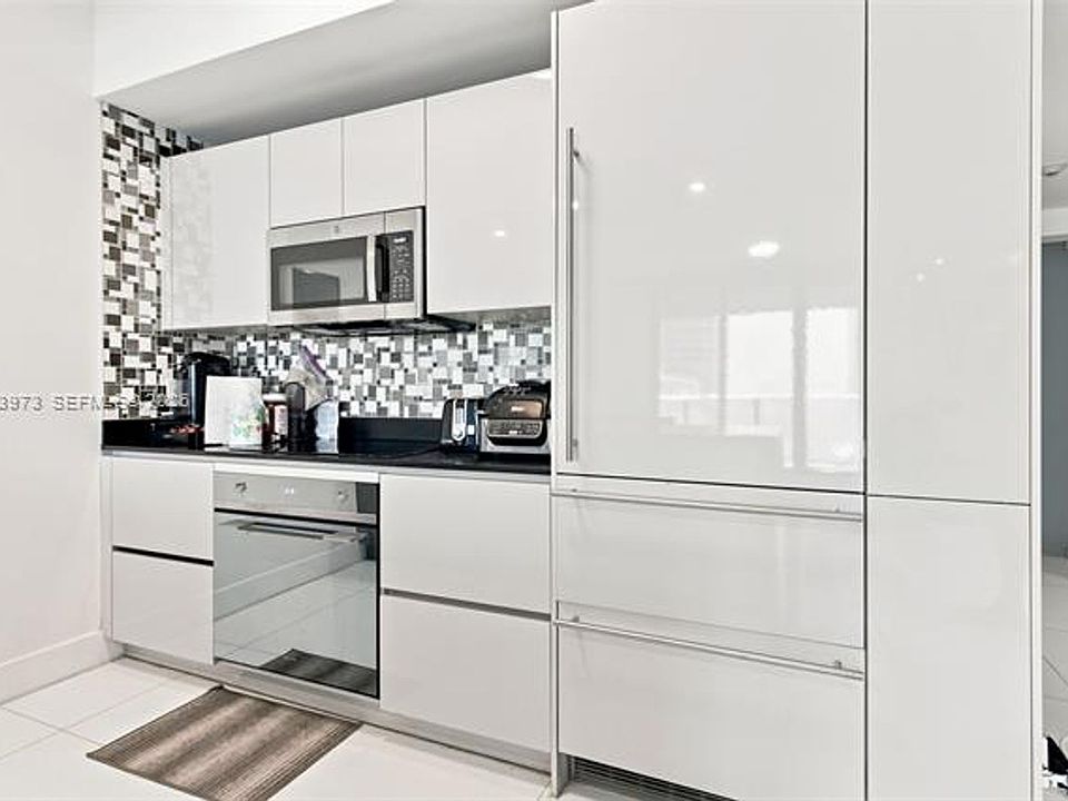 1st image of 1010 Brickell Ave #Cu-2403