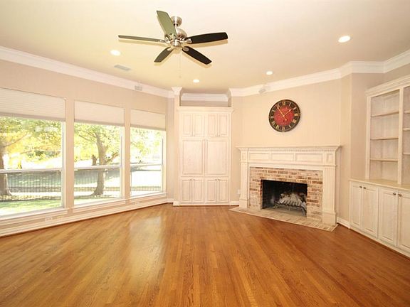 5th image of 4572 Pebble Brook Ln