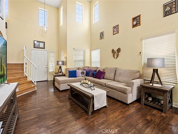 3rd image of 2169 Wilson Ave