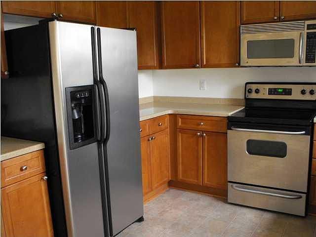 2nd image of 5141 Birdie Ln