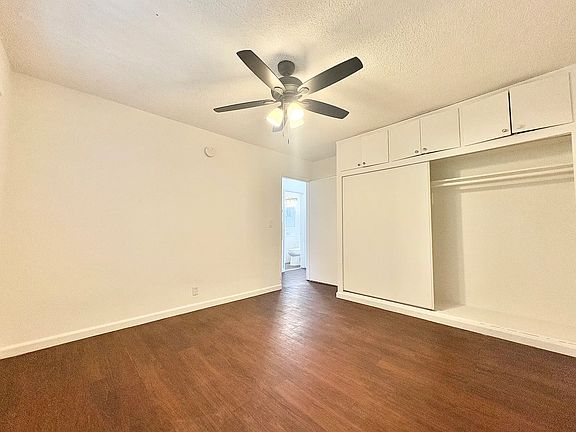 5th image of 11604 Sylvan St #S5