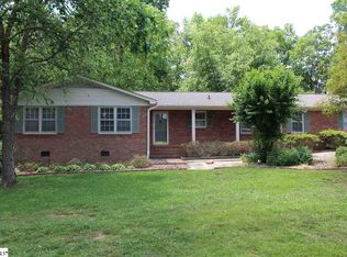 104 Amy Ln, Taylors, SC 29687