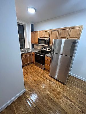 1st image of 566 W 162nd St APT 2