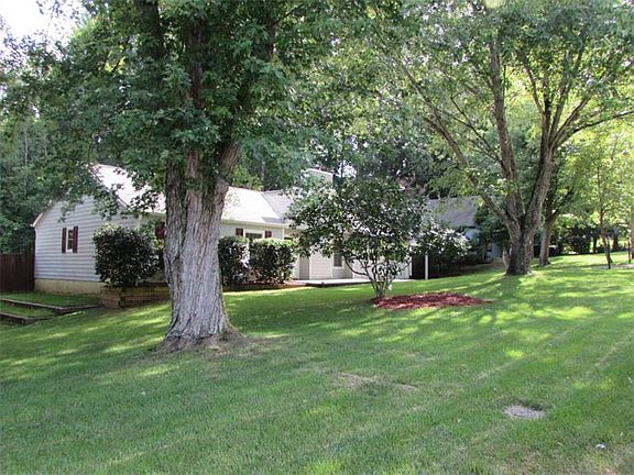 2nd image of 137 Riverchase Dr