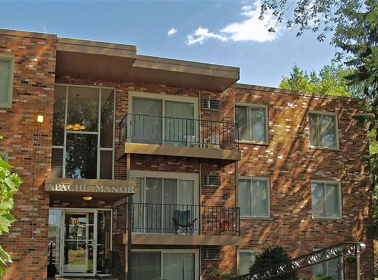 Apache Manor Apartments — Photo 12