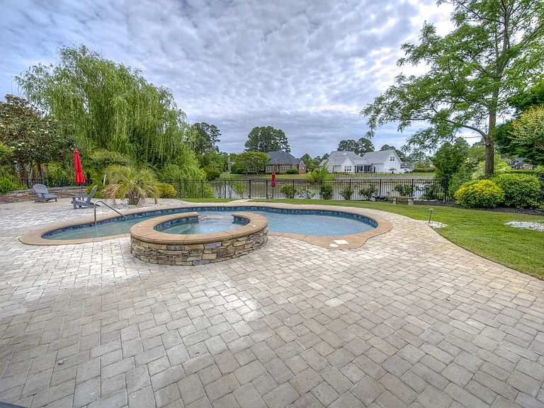 3771 Waterford Dr — Photo 20