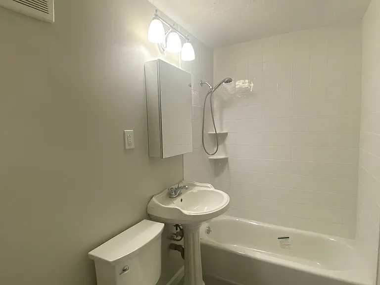 1409 River St #7 — Photo 14
