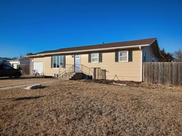 1607 E 27th Frontage Rd, Hays, KS 67601
