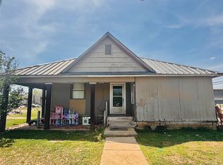 500 S Broadway St, Ballinger, TX 76821