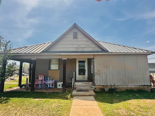 500 S Broadway St, Ballinger, TX 76821