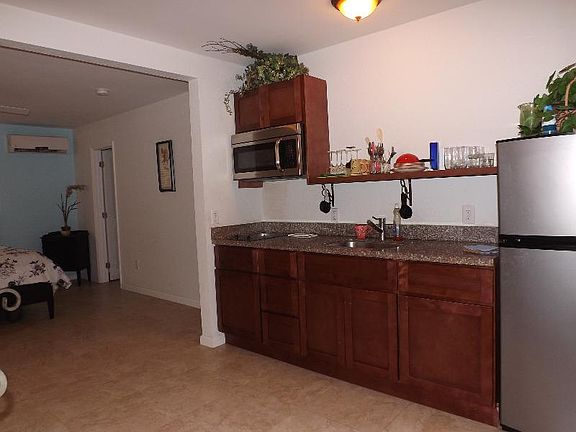 4th image of 601 N Ocean Blvd APT 5