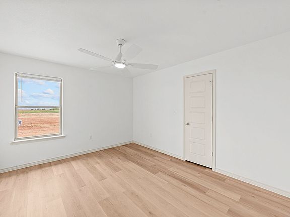 2nd image of 14924 North Cres #1200