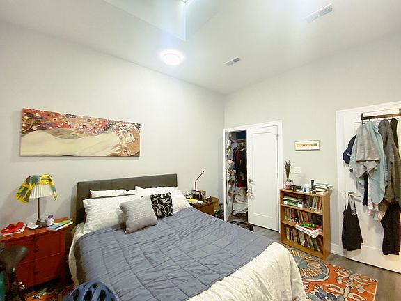 4th image of 3220 N Lincoln Ave #503