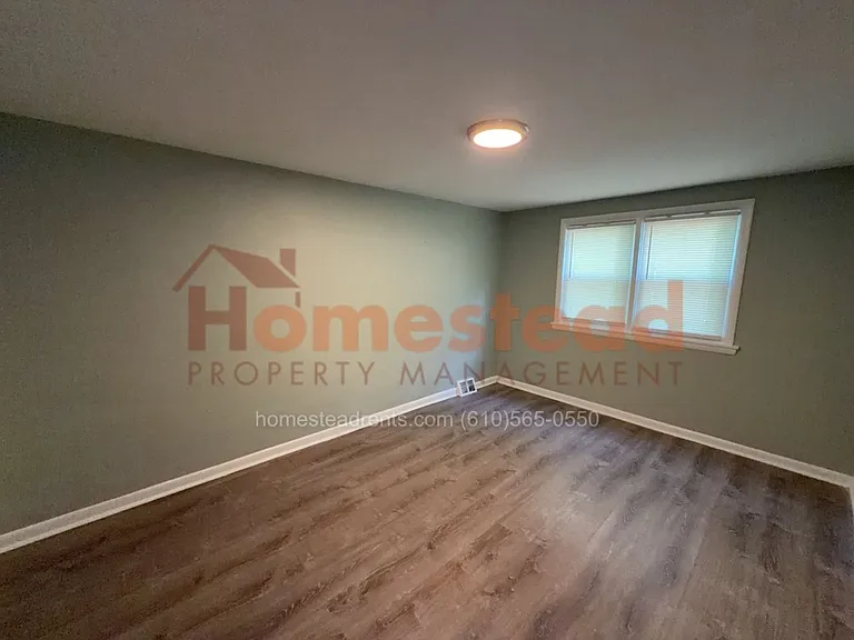 1340 Adair Rd — Photo 27