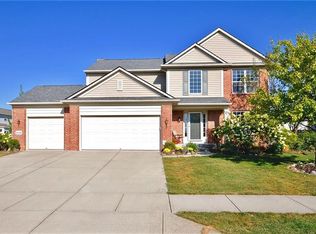 16349 Oldenburg Cir, Westfield, IN 46074