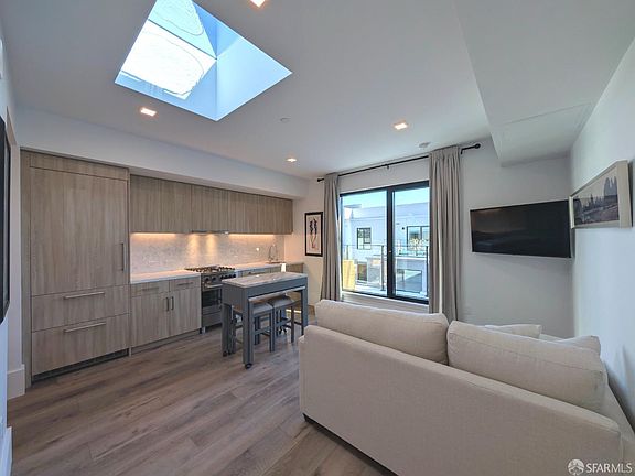 2nd image of 1288 Howard St #614