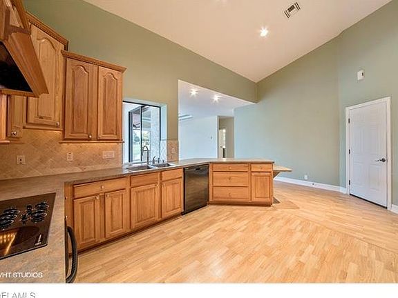4th image of 28382 Tasca Dr