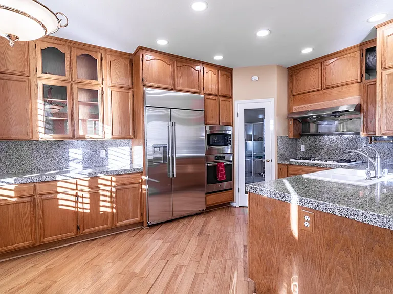 3027 Calle De Las Flores — Photo 8